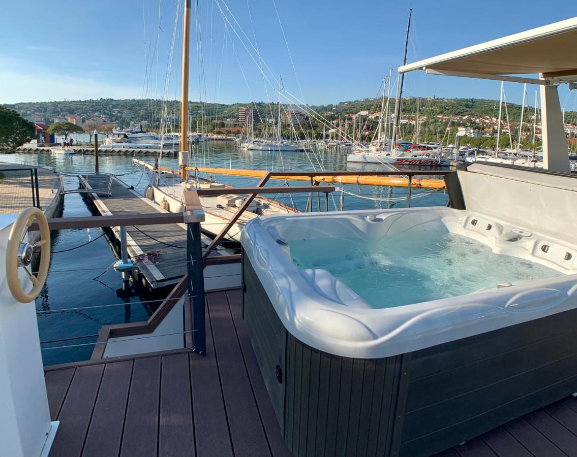 Bellavista Houseboat Apartment Portorose Экстерьер фото