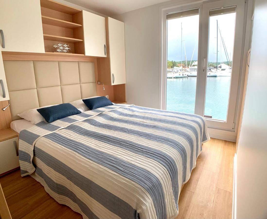 Bellavista Houseboat Apartment Portorose Экстерьер фото